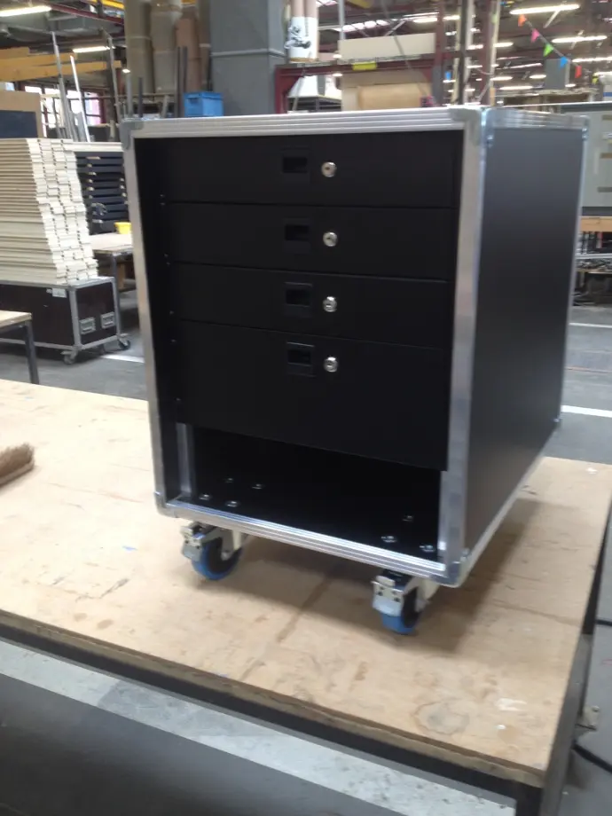 Meuble régie aluminium modulaire pour spectacle professionnel